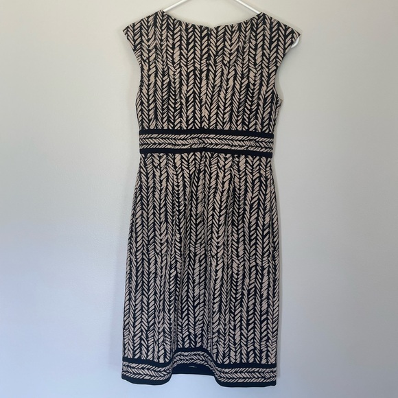 London Times - Size 4 Dress - Picture 3 of 3